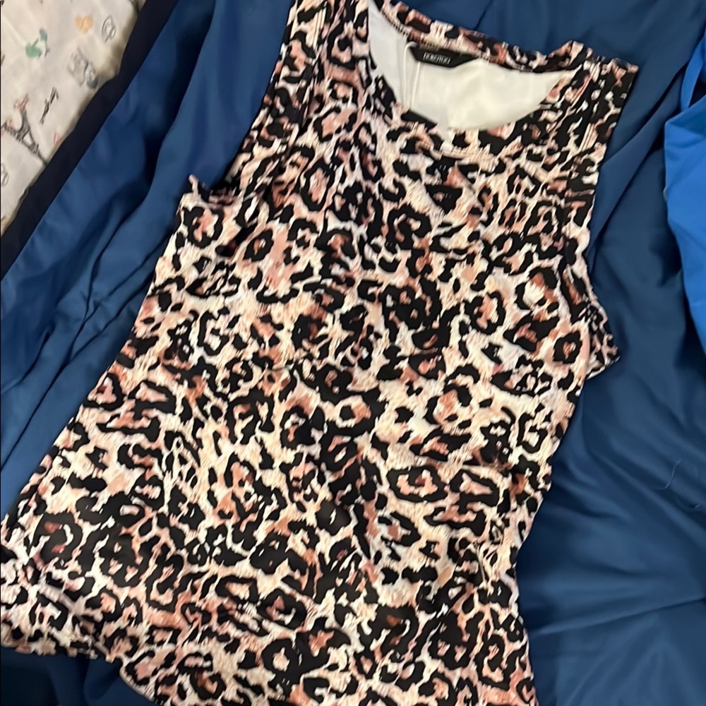 Leopard Print Sleeveless Top